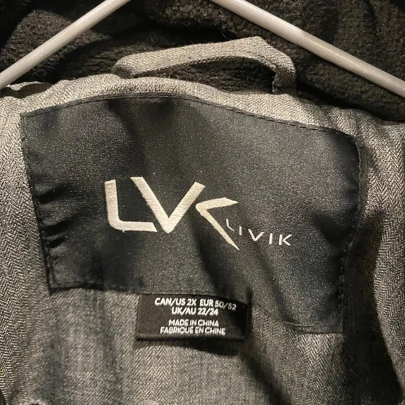 Winter jacket - Picture 2 of 4